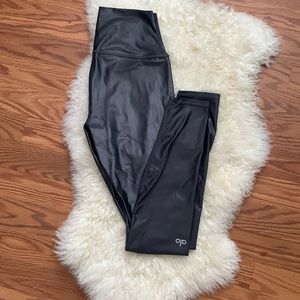 Alo Yoga Gray High Rise Airbrush Leggings Anthracite Shine Grey Color